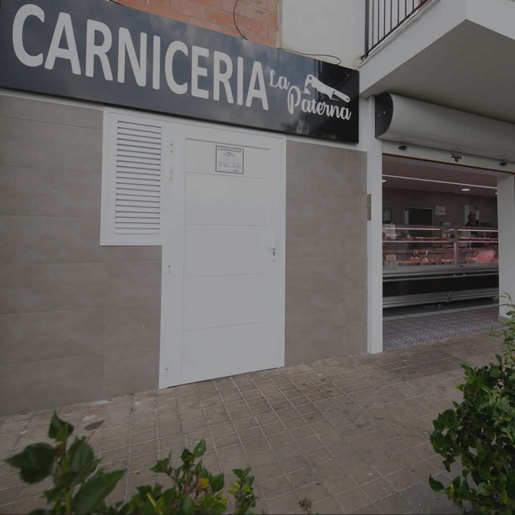 IMAGEN DE LA CARNICERIA DESDE FUERA